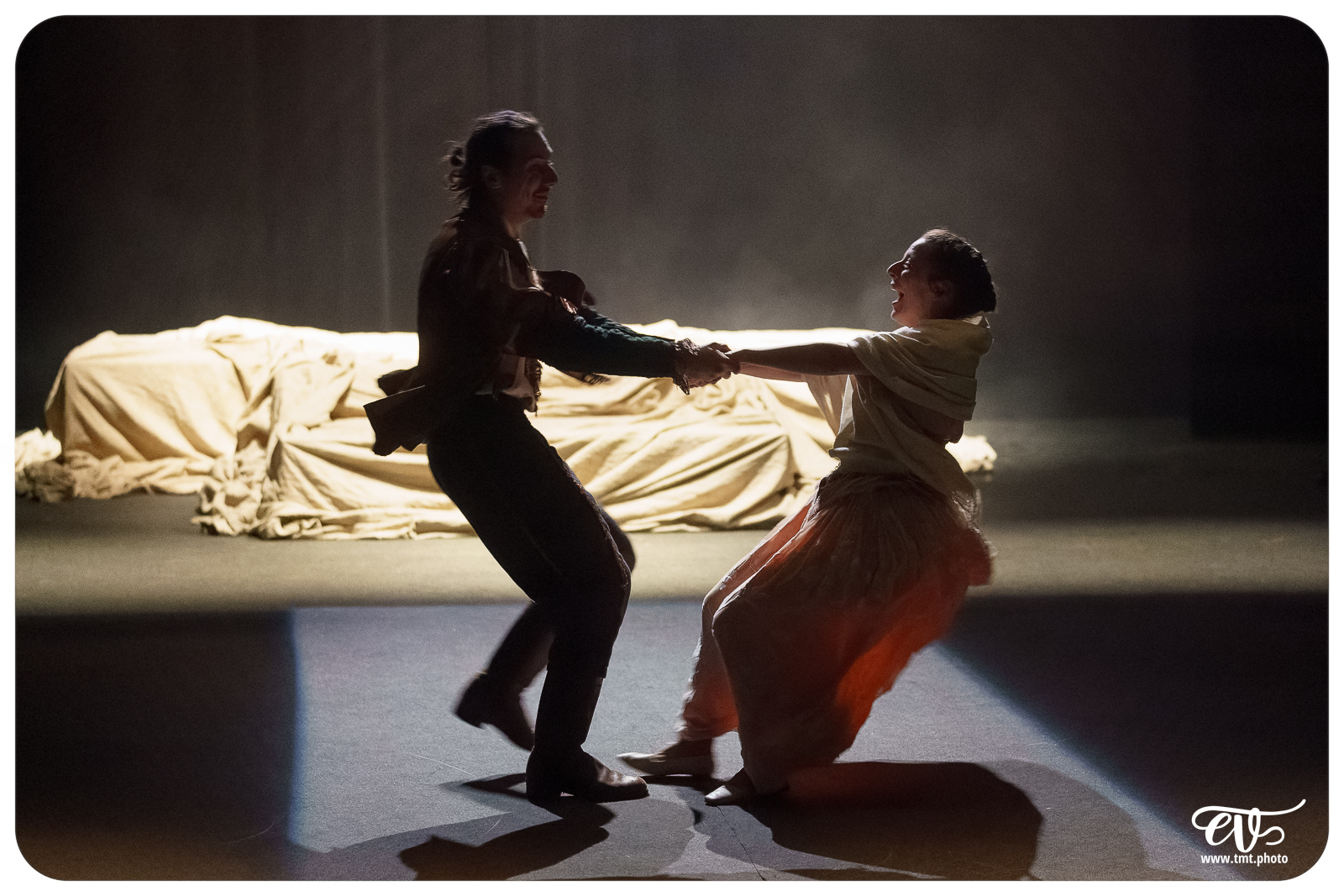 UN SONGE, UNE NUIT, L'ETE (CIE DU MATAMORE)